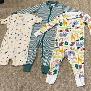 3 - Hanna Andersson Pajamas - 18-24 mo